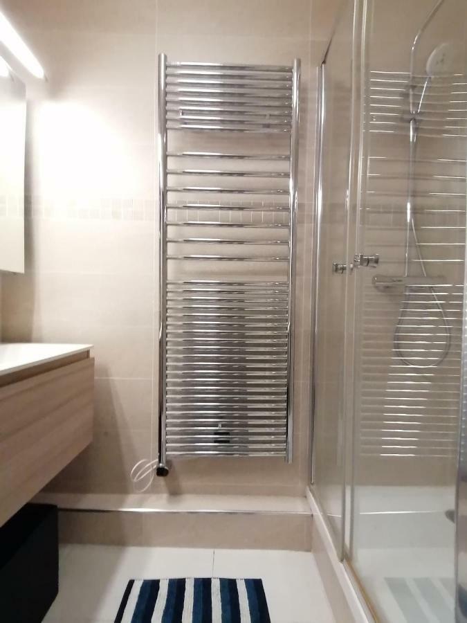 Beautiful T4 Appartement 8 Personnes Proche Disney Parking Prive Bussy-Saint-Georges Exteriér fotografie